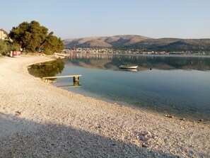 Beach - Apartments Zdenka (Trogir)