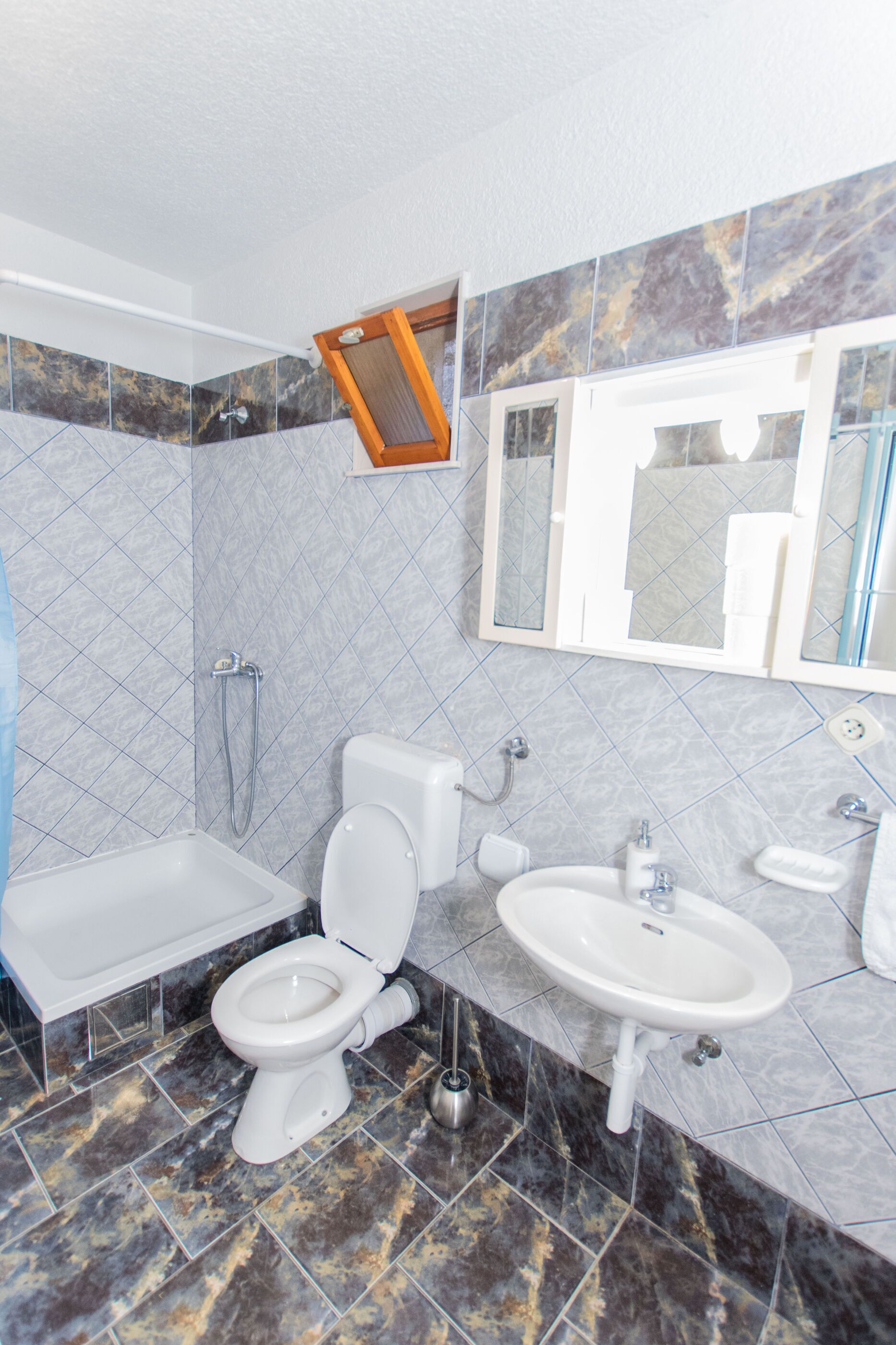 Apartment (A1) | Bilik Mandi | Tuala disediakan 
