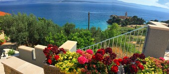 Apartments Eastern Paradise