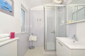 Apartment (A1) | Bathroom - Apartments Inge (Seget)