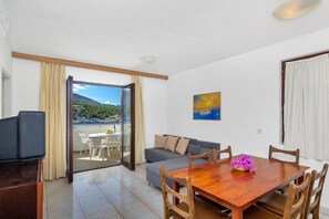 Apartment (A7) | Living room - Apartments Igor (Jelsa)