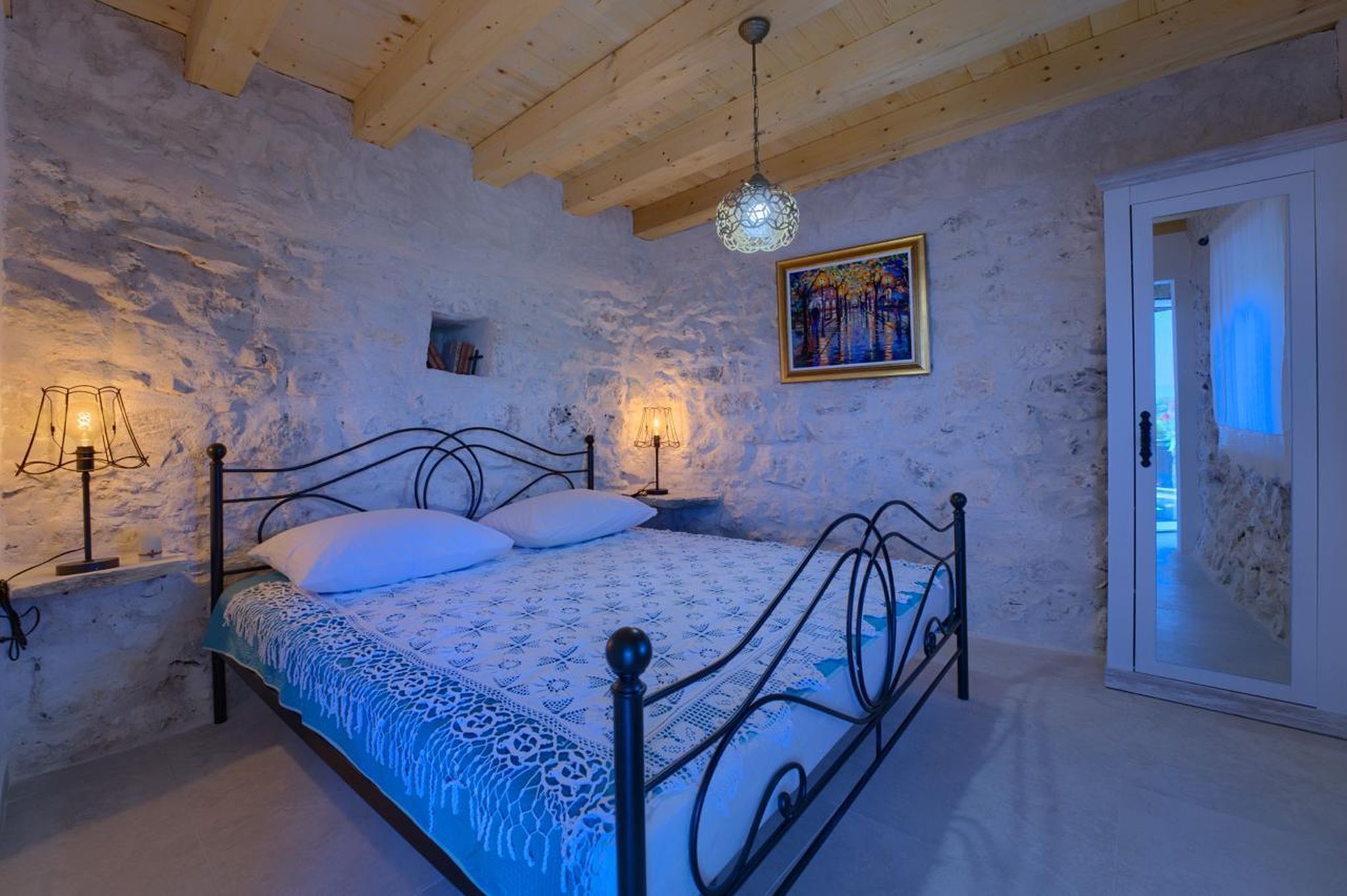 House | Iron/ironing board, free WiFi