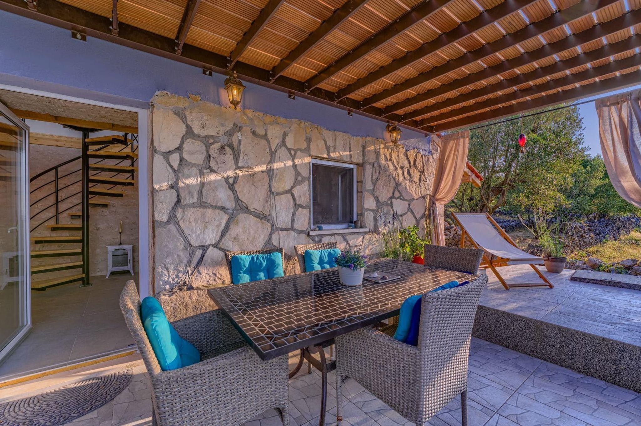 House | Terrace/patio