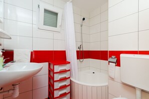 House | Bathroom | Shower - House Ancica (Solta)