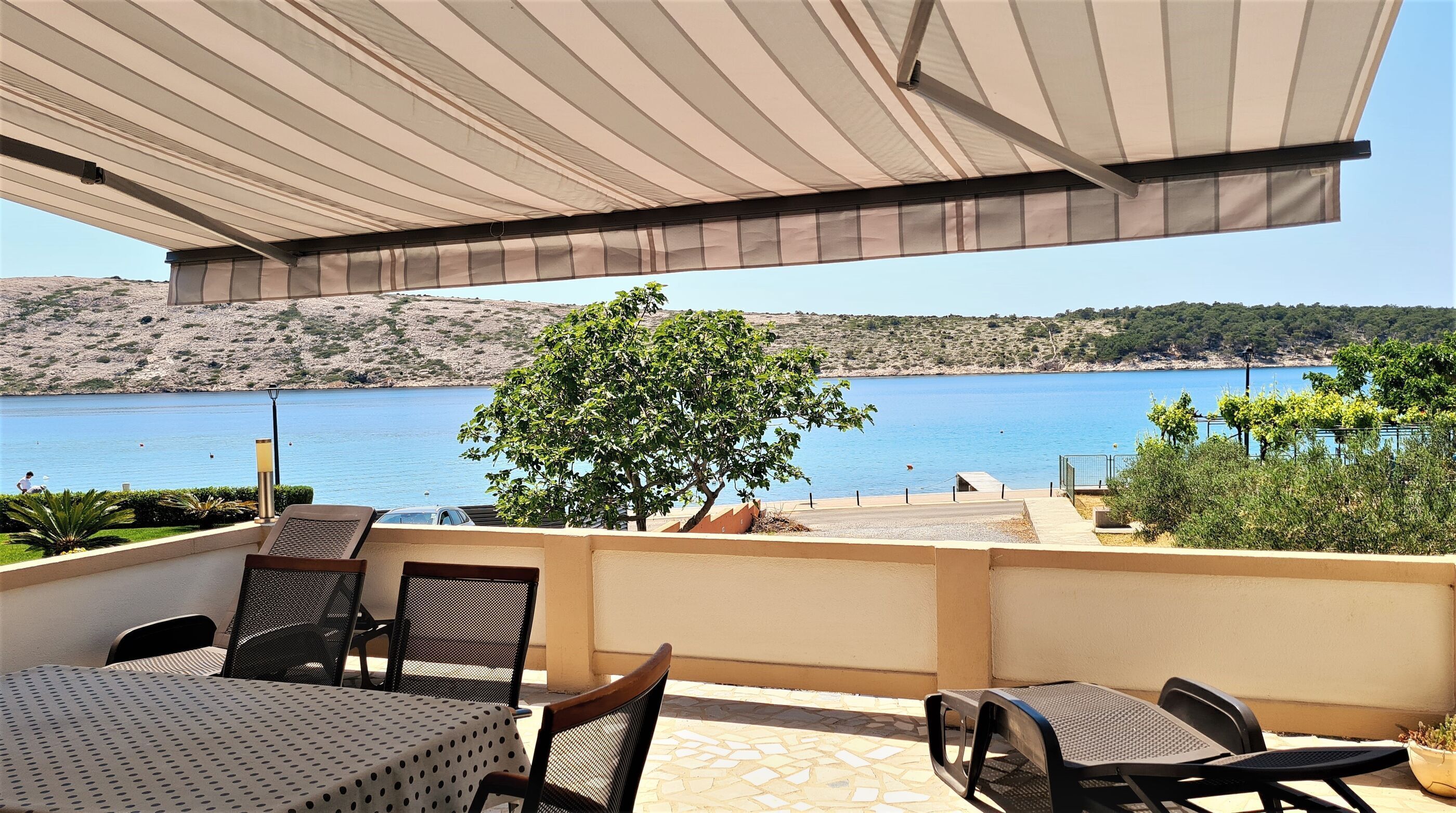 إطلالة على المياه