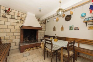 Apartment (A1) | Terrace/patio - Apartment Lorenzo (Seget)