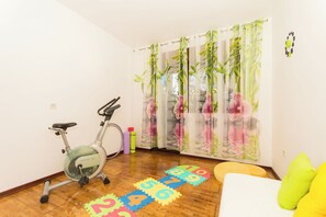 Apartment (A1) | Game room - Apartment Lorenzo (Seget)