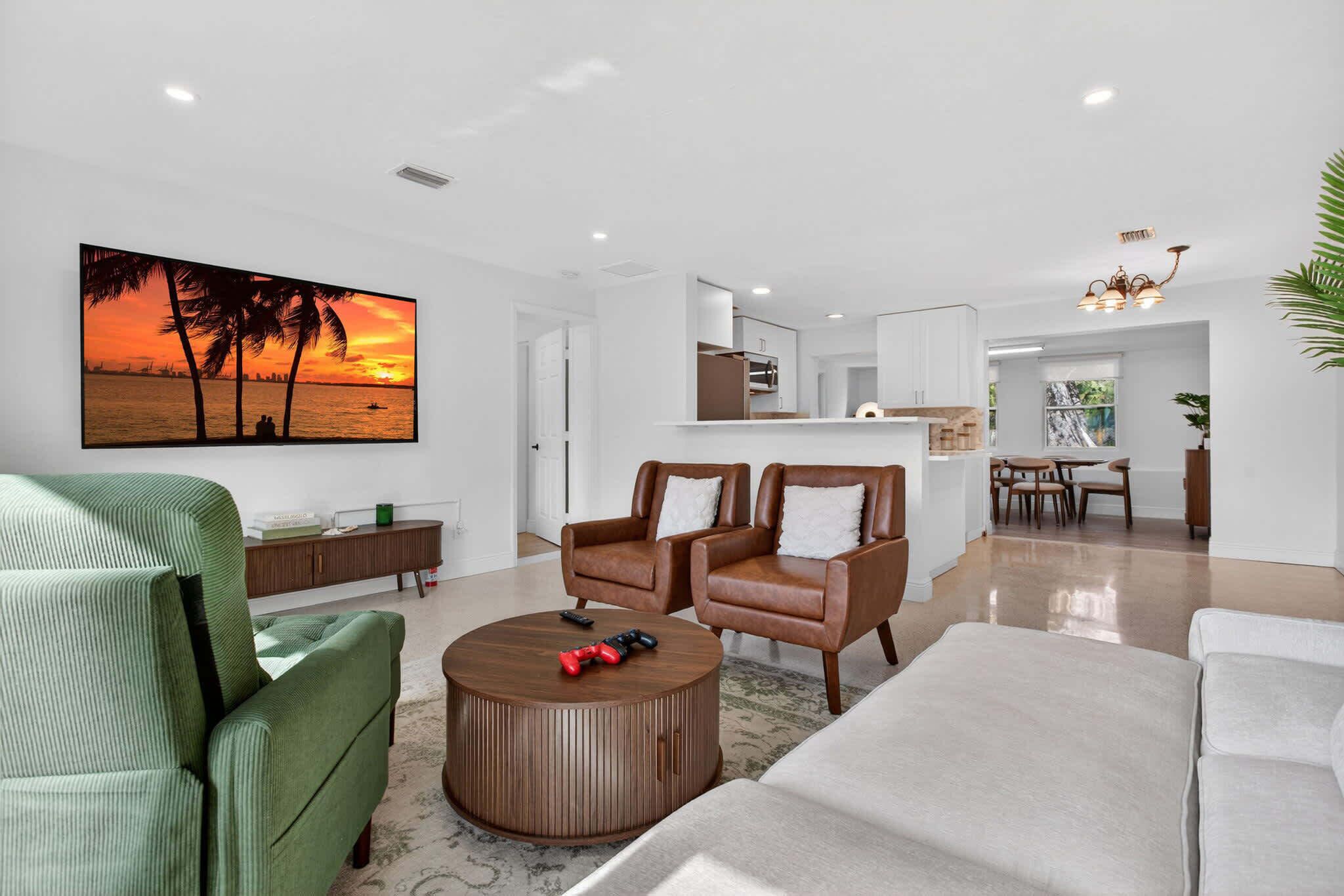 House, Multiple Beds, Pool Access, Garden View (Evergreen Retreat) | Living area