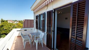 Apartment (A1) | Balcony