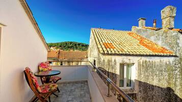 Studio (A3) | Terrace/patio