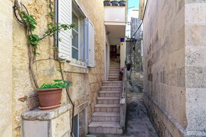 Building design - Apartments Lucija (Korčula)