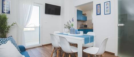 Apartment (A2) | Living room