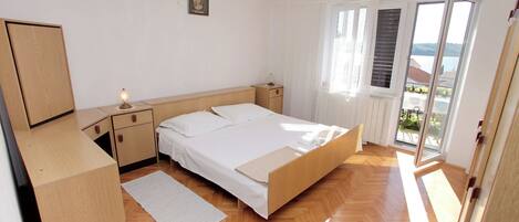 Appartement (A1) | Fer et planche Ă repasser, accĂšs au Wi-Fi (inclus)