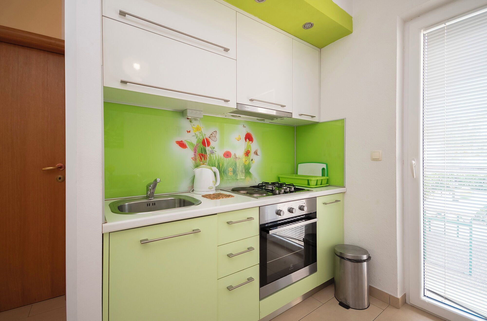 Apartamento (A2) | Cocina privada | Frigorífico, microondas, placa de cocina y hervidor eléctrico