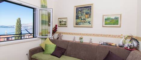 Apartment (A2) | Interior