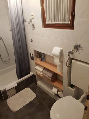 Apartment (A1) | Bathroom - Apartments Madlena (Sibenik)