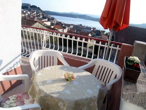 Apartment (A1) | Terrace/patio - Apartments Madlena (Sibenik)