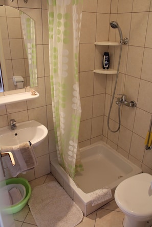 Apartment (A1) | Bathroom - Apartment Madlena (Sibenik)