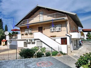 Building design - Apartment Madlena (Sibenik)