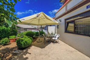 Apartment (A1) | Innenhof