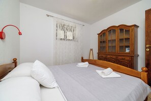 Apartment (A1) | Iron/ironing board, free WiFi - Apartment Klara (Senj)