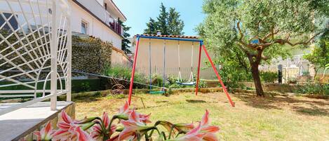 Lejlighed (A1) | Område for børn