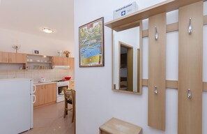 Apartment (A1) | Flur
