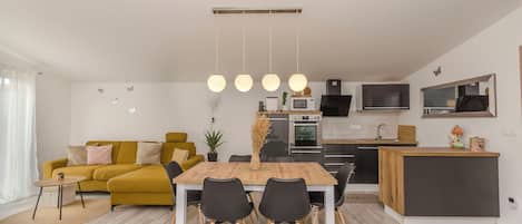 Apartment (A3) | Living room