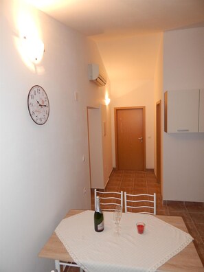 Apartment (A1) | Speisen