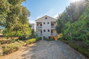 Building design - Apartments Barbara (Pakostane)