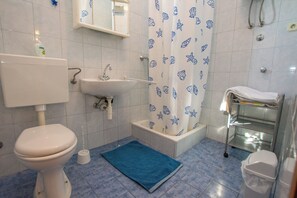 Apartment (A2) | Bathroom - Apartments Barbara (Pakostane)