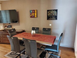 Apartment (A1) | Speisen