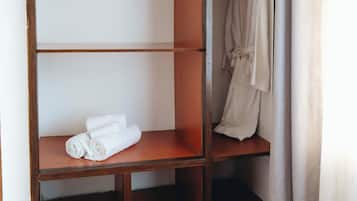 Schreibtisch, kostenloses WLAN