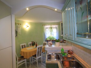 Apartment (A1) | Private kitchen - Apartment Colic (Crikvenica)