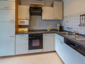 Apartemen (A6) | Interior