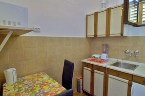 Studio (A1) | Private kitchen - Apartments Anamari (Rab)