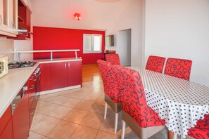 Apartment (A2) | Speisen