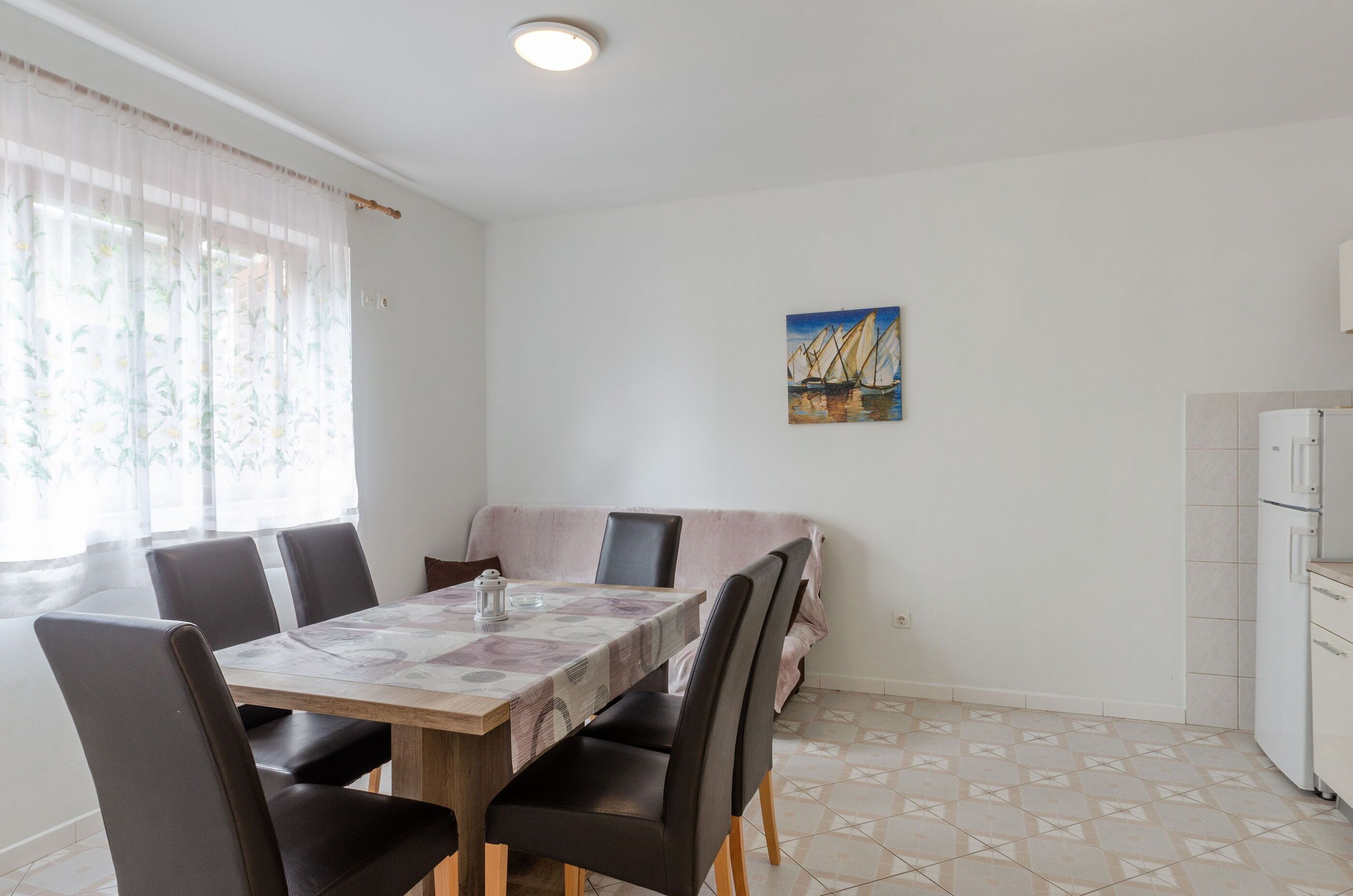 Apartment (A3) | Dining