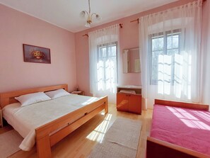 Room (S2) | Free WiFi - Rooms Nada (Vinodol)