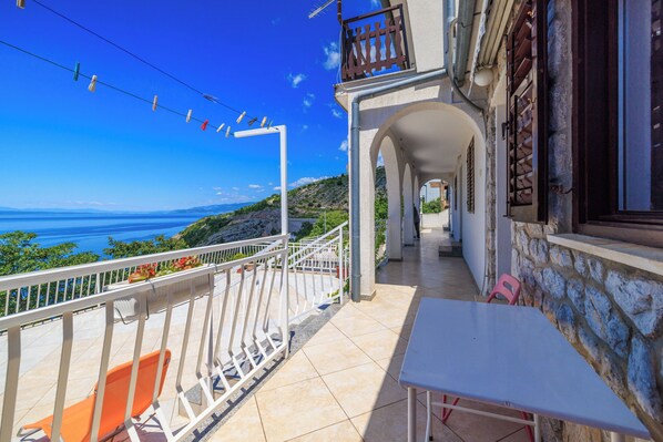 Studio (A2) | Blick auf das Wasser