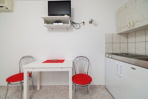 Studio (A2) | Private kitchen - Apartments Jasna (Senj)