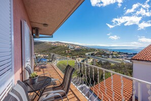 Apartment (A2) | Water view - Apartments Trossana (Crikvenica)