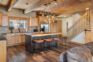 Interior - Waterford 22 | Pet Friendly | Walk To Slopes | Pool (Steamboat Springs)