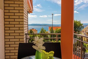 Apartment (A1) | Terrace/patio - Apartments Marijana (Crikvenica)