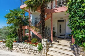Building design - Apartments Marijana (Crikvenica)