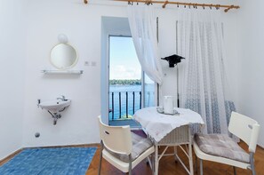 Chambre (S1) | Intérieur