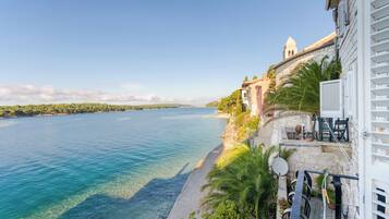 Zimmer (S2) | Blick auf das Wasser