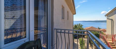 Apartment (A2) | Water view