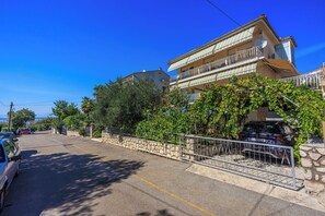 Building design - Apartments Antonio (Crikvenica)