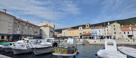 Vue sur la ville depuis lâhĂ©bergement